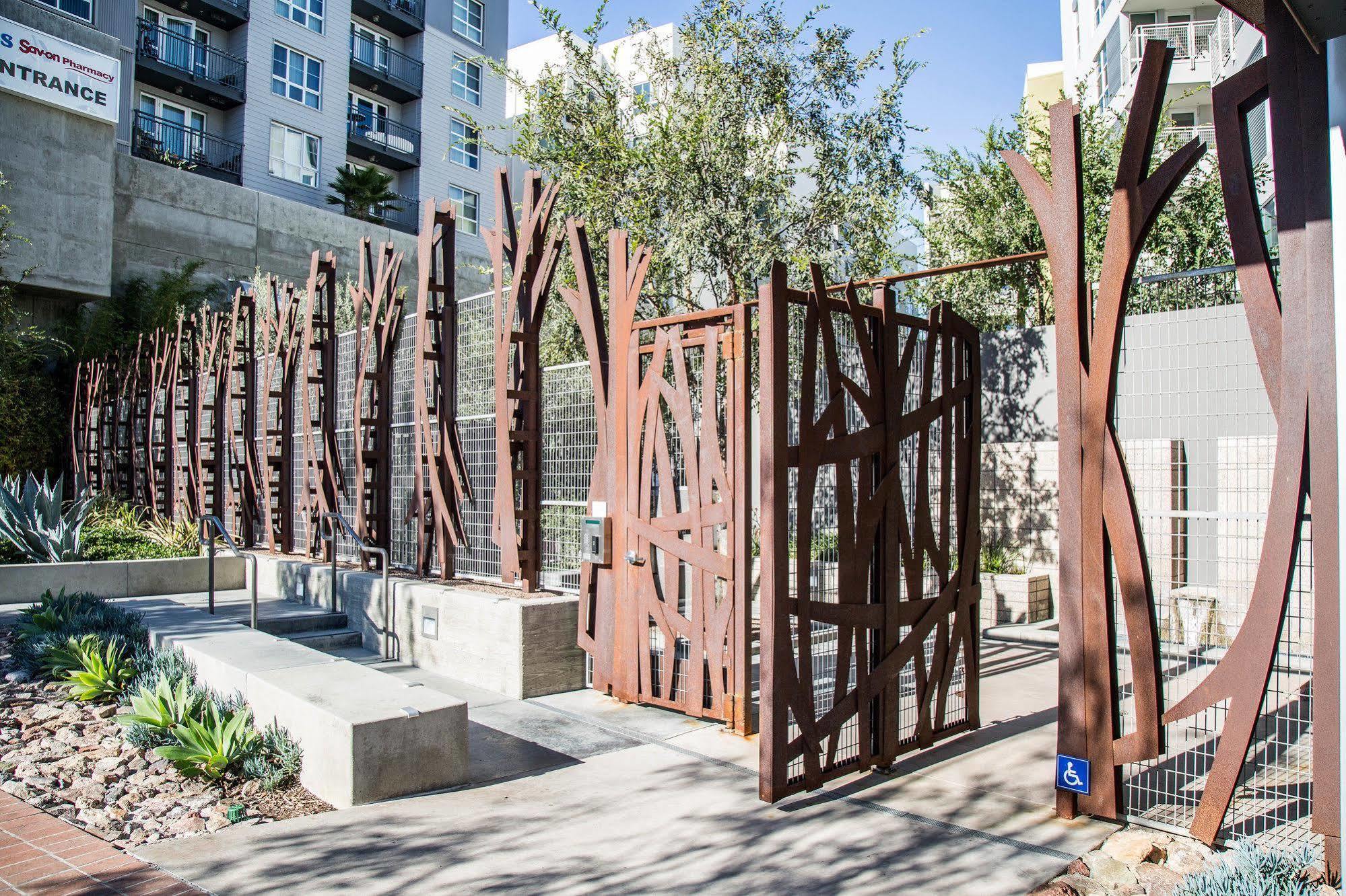 Stylish Apartments In San Diego East Village Exterior foto